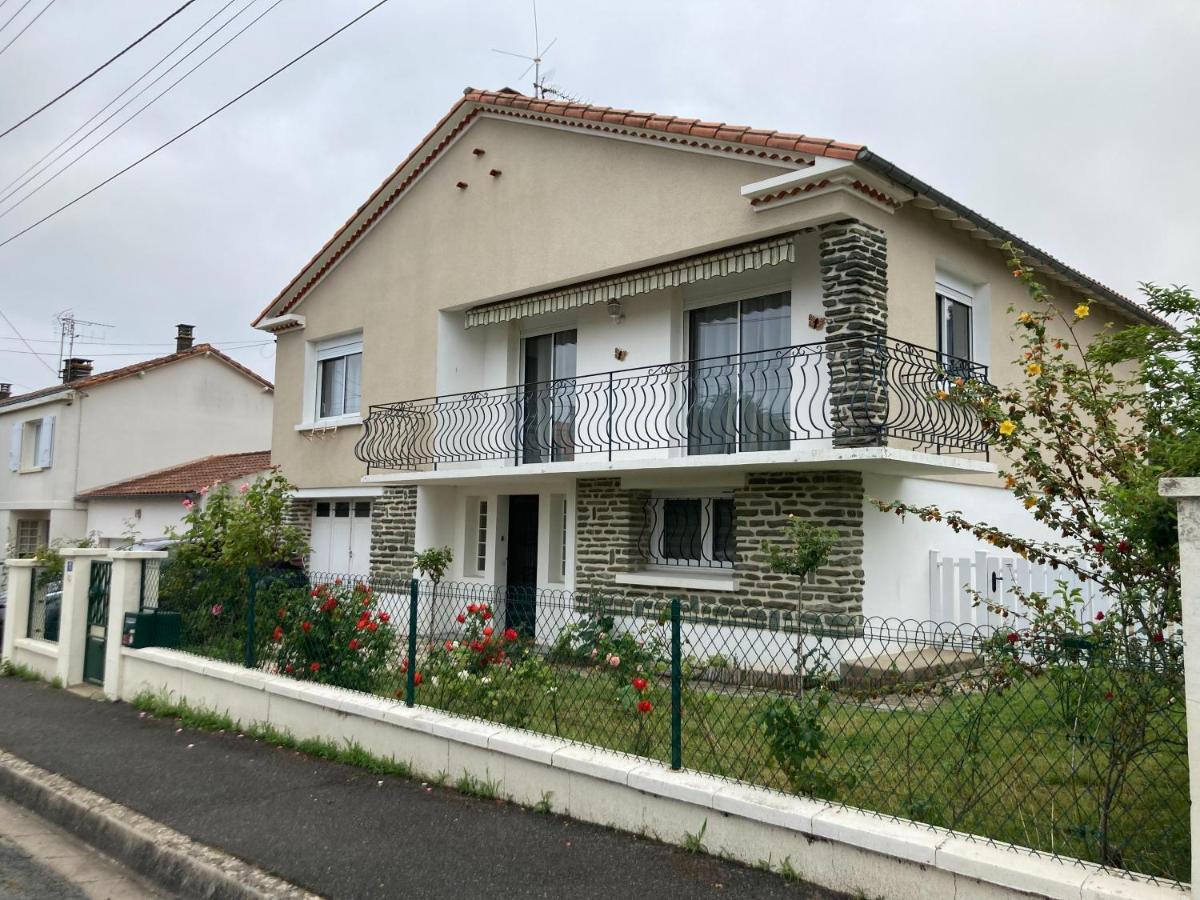 -Comme A La Maison- Jardin, Veranda, Ideal Familles Et Business นีออร์ ภายนอก รูปภาพ