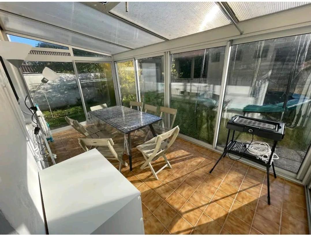 -Comme A La Maison- Jardin, Veranda, Ideal Familles Et Business นีออร์ ภายนอก รูปภาพ