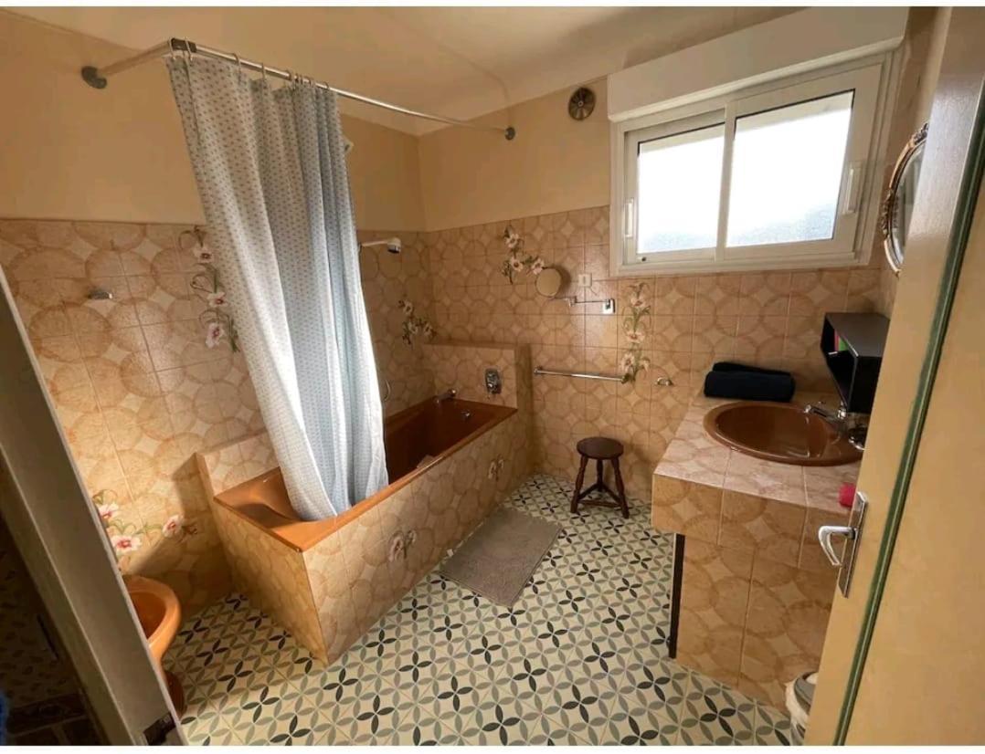 -Comme A La Maison- Jardin, Veranda, Ideal Familles Et Business นีออร์ ภายนอก รูปภาพ